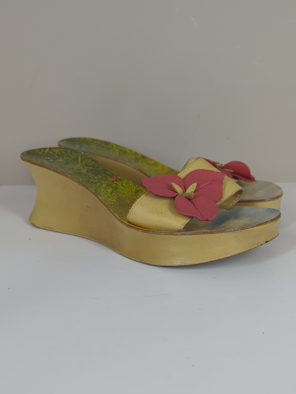 Vintage 90s Aldo Wedge Sandals Pink Flower Accent Made In Italy - Picture 2 of 9
